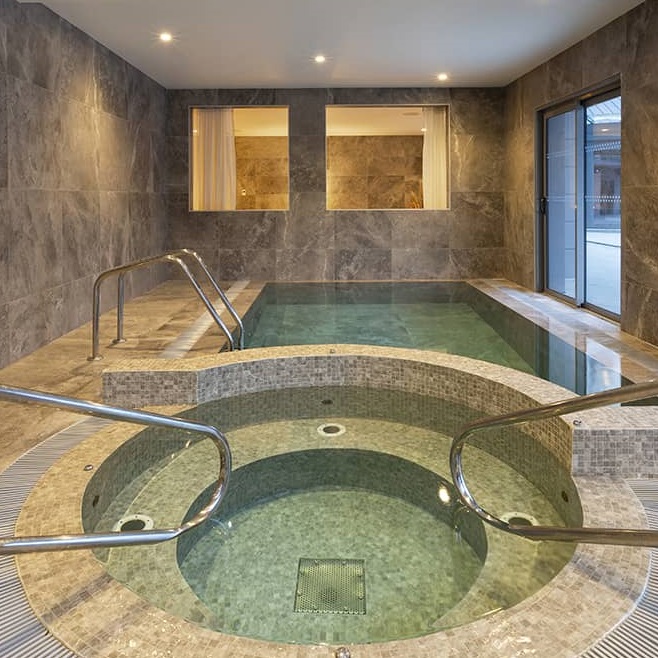 Le Saint Gervais Hotel and Spa jacuzzi and pool